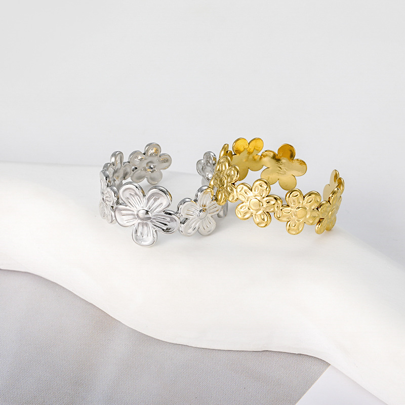7g Weight PVD Coated Gold Plating Process Open Rings Classification Adjustable Ring Size Holiday, Daily Occasion Titanium Steel Material Leaves, Flower Pattern Unisex Gender Elegant Style Wholesale Jewelry Elegant Leaves Flower Titanium Steel Open Rings 5