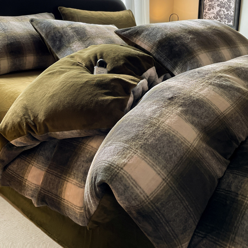 Invierno de coral de lana de leche de cuatro piezas, sábanas de franela, sábanas de cama de doble cara, cubierta de edredón gruesa de tres piezas