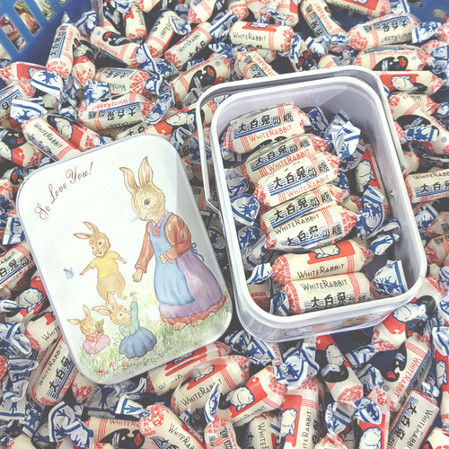 White Rabbit Candy Gift Box 114g Happy Candies Snacks Christmas Candies Gifts for Friends and Sisters Birthday