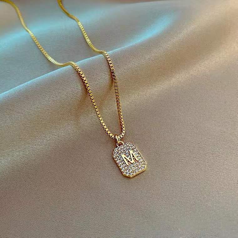 Diamond Pendant Necklace With Letter M And Mesh Red Chain_voghion.com