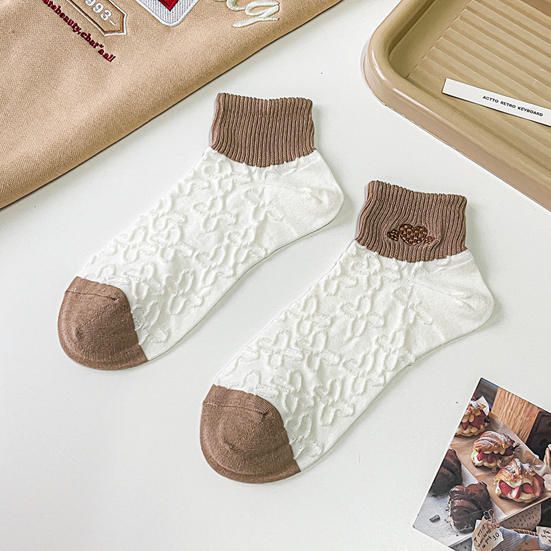 Calcetines mujer color sólido algodón primavera y verano calcetines de barco finos tubo corto café bordado animal pequeño patrón calcetines de mujer