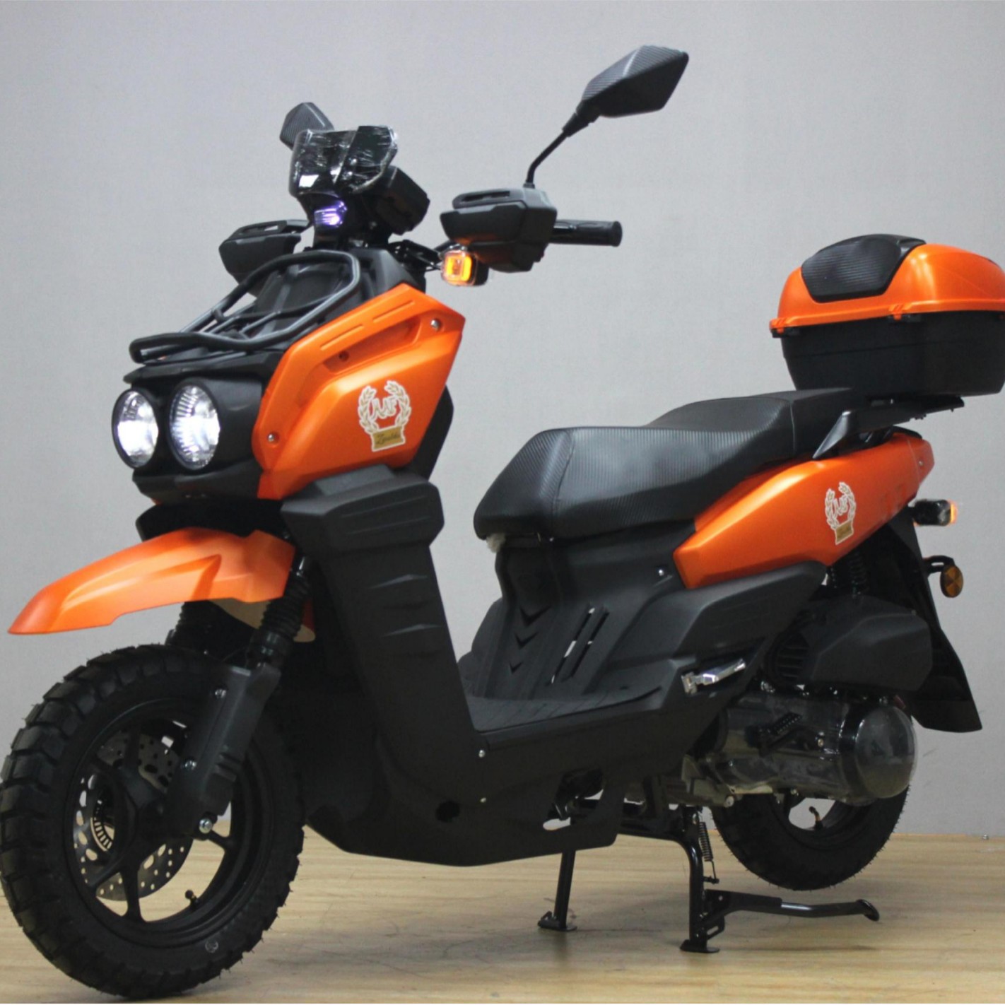 Exportación de vehículos transfronterizos 150 pedales tanque de motocicleta 2024 gasolina adulto motocicleta todoterreno de dos ruedas