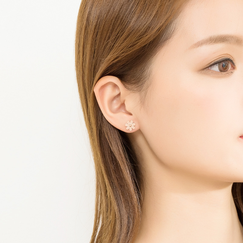 女性用イヤリング、韓国風、小さな生花の気質、シンプルなひまわりの耳のアクセサリー、多用途のローズゴールドメッキチタン鋼アクセサリー|undefined