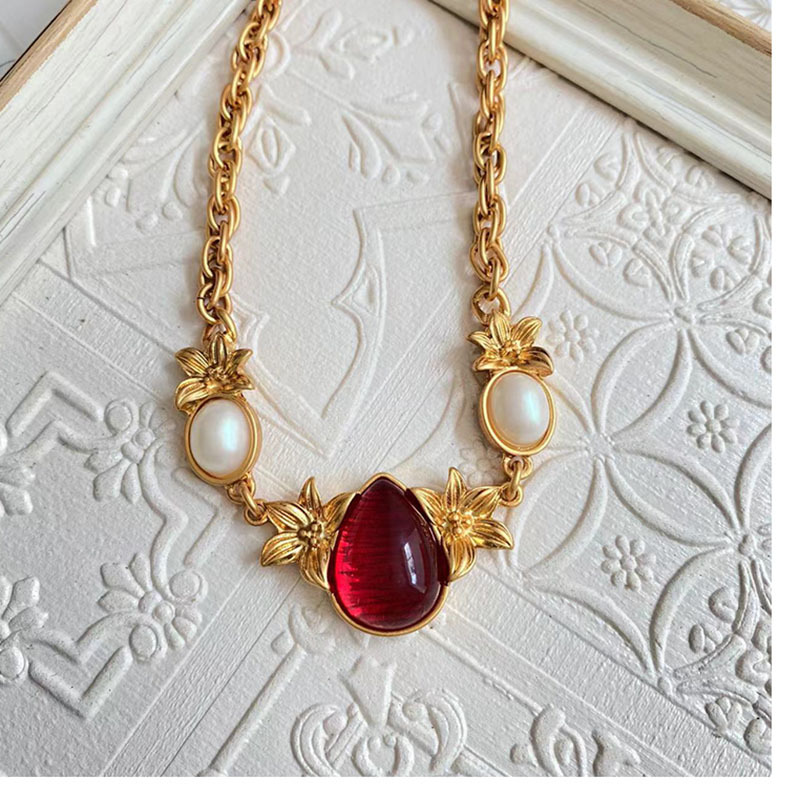 Retro Water Droplets Alloy Inlay Artificial Pearls Womenu0027S Necklace 1 Piece