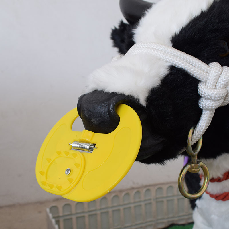 El artefacto de destete de ternera, el artefacto de destete de ternera de primavera, el artefacto de destete de ternera grande, el tabú de la leche, los suministros de ternera, la nariz de la leche