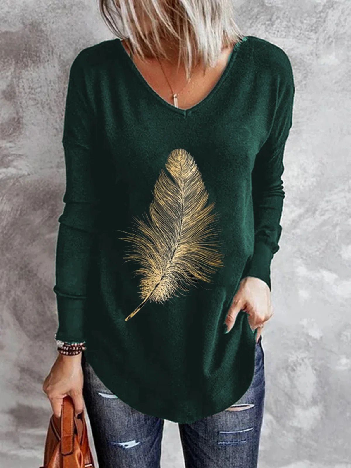 Women's Casual V-neck Bottoming Long-sleeved Printed T-shirt