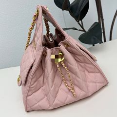2025春の新型の縄を引くバケツはレイシの紋の菱の格のチェーンのシングル肩の女性のカバンの大容量の百合の斜めのショルダーバッグを包みます。