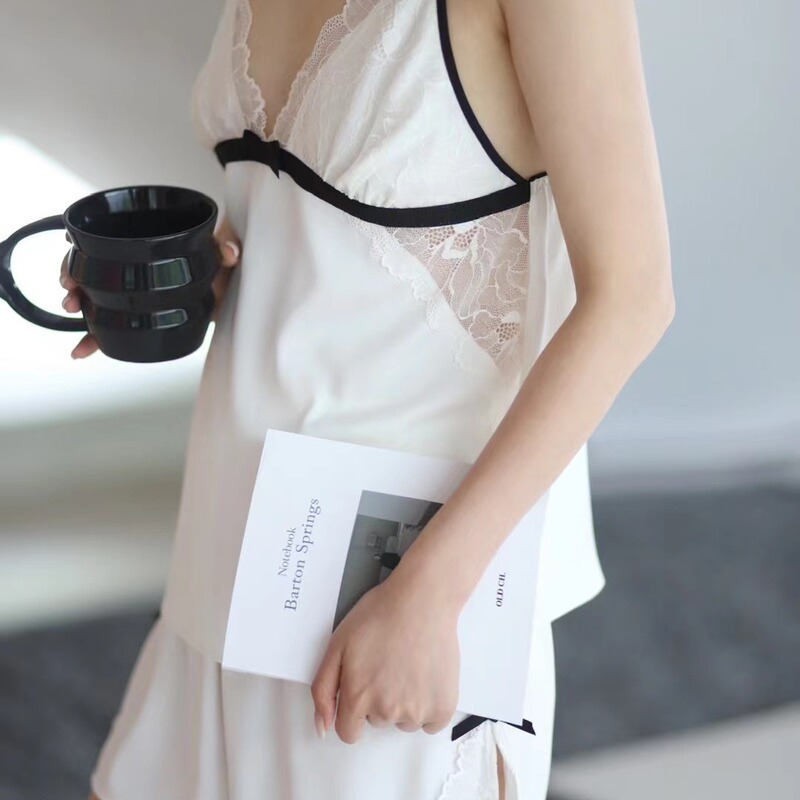 Big Brand Silk Slip Sling Shorts Cool Summer Women's High-end Pajamas Sexy Thin Women's Attraction Home Clothes Big Brand Silk Slip Sling Shorts Cool Summer Women's High-end Pajamas Sexy Thin Women's Attraction Home Clothes