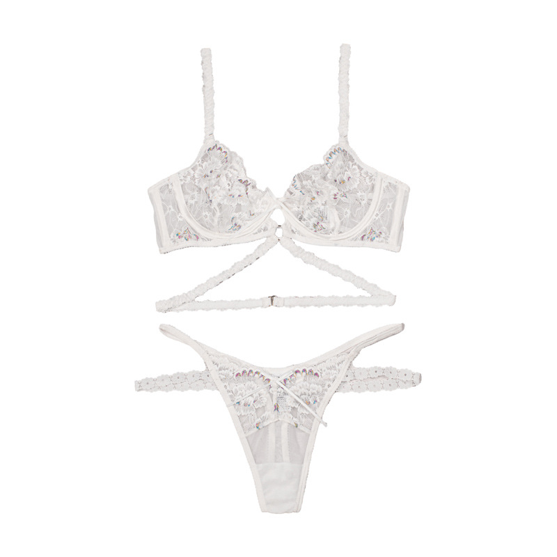 Europeo y americano sexy flor bordado sexy Lencería traje de encaje Tanga sujetador conjunto de tres piezas con anillo de acero sujetador generación