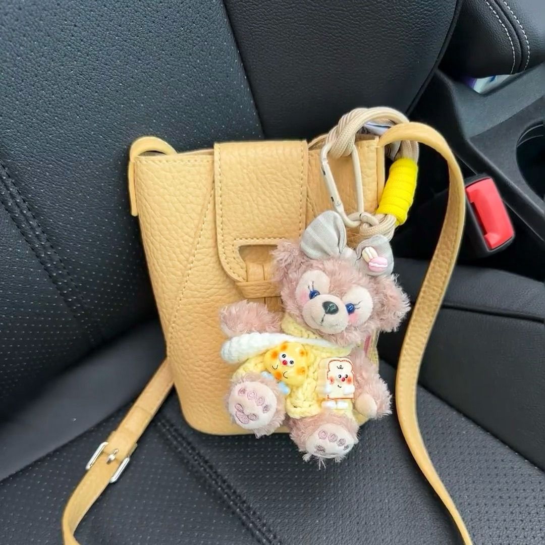 Queso amarillo Sherry Keychain muñeca de peluche decoración muñeca rosa bolsas de dibujos animados muñeca colgante