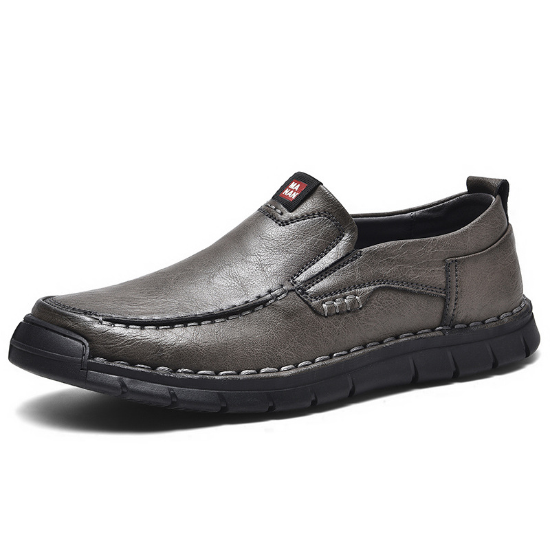Zapatos de cuero transfronterizos para hombres otoño y invierno nuevos zapatos casuales de un pie para hombres con suela suave antideslizante de mediana edad zapatos de hombre de tamaño grande zapatos de papá