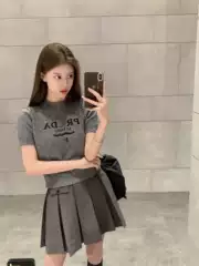 Spring and Summer New P Knitted Short-sleeved Elegant Socialite Slim-fit Letter Logo Light Luxury Round Neck Slim-fit Short Top