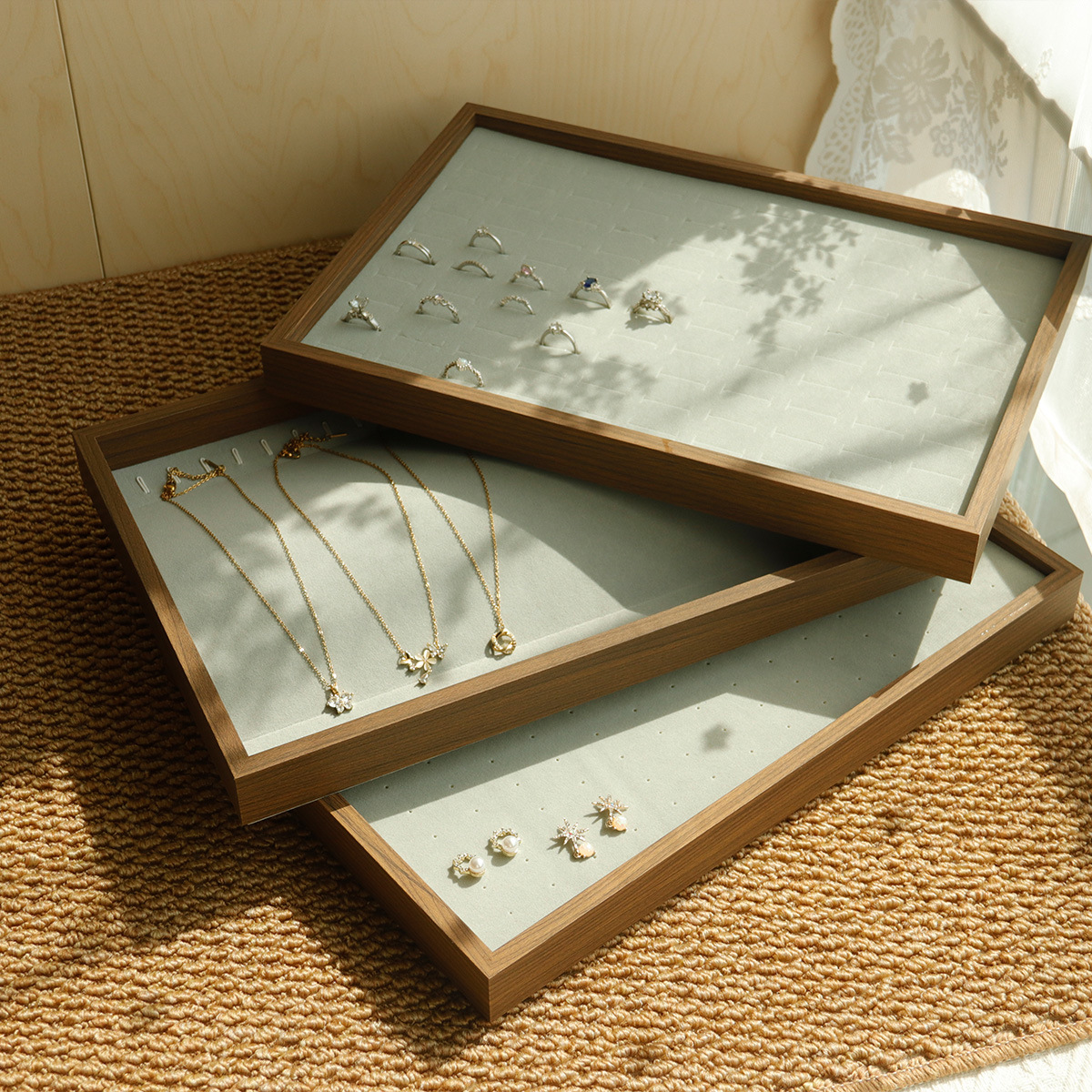 �ں����������������������ִ�ľ�ʳ�������������Ʒ���ɺб�Я