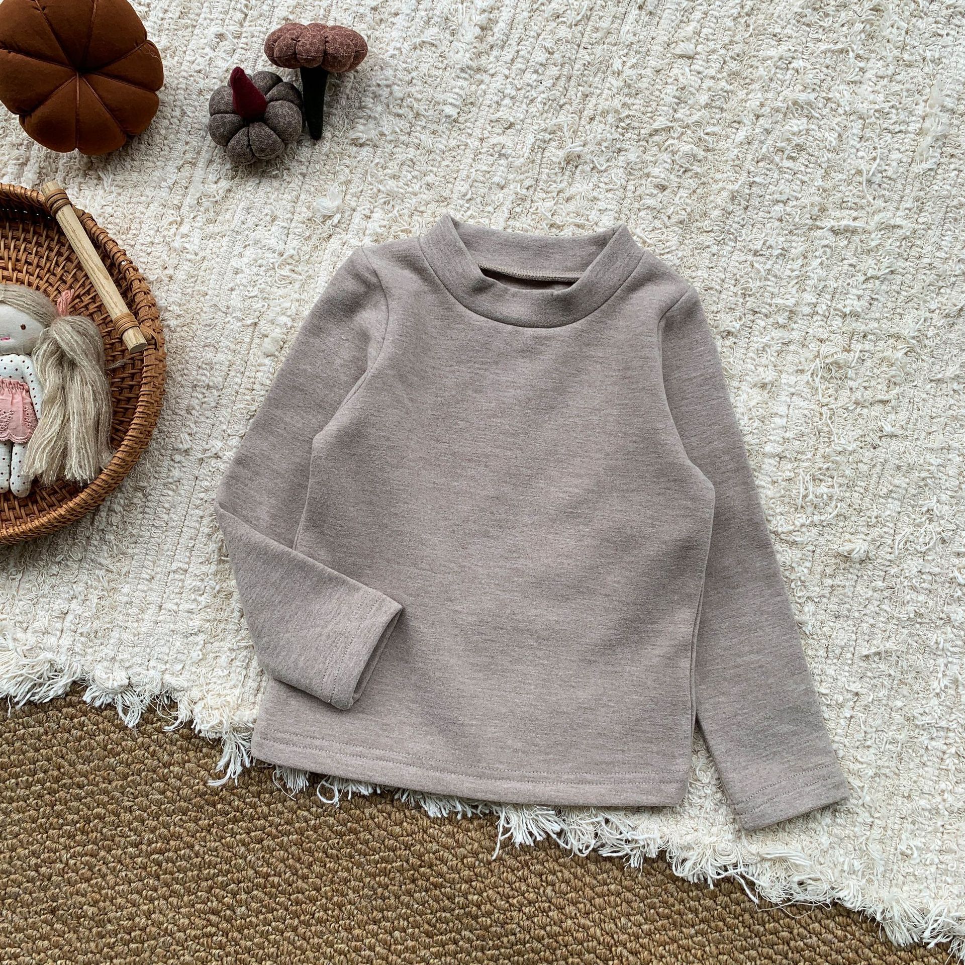 Sugar Pear ropa infantil camiseta de base de niña 2025 ropa de invierno de cuello medio alto para niños camiseta de manga larga con ropa de bebé abrigo de otoño