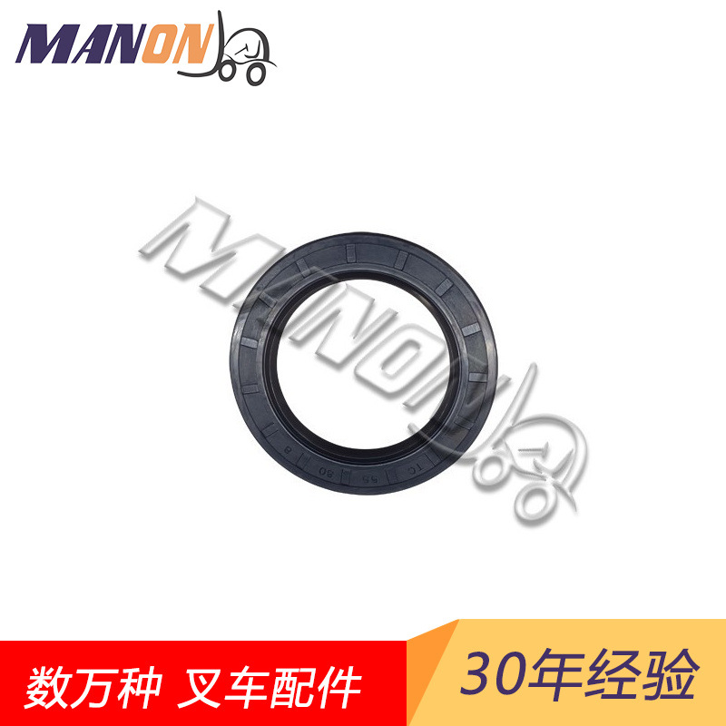 丰田三菱小松叉车配件转向节\三连板油封转向节防尘轮毂油封配件