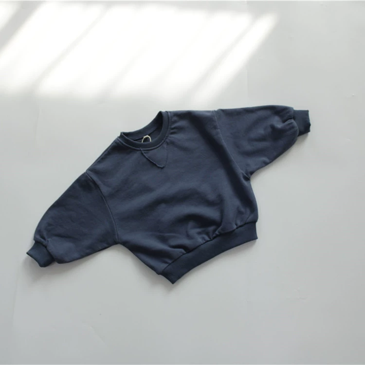 Spring children's solid sweatshirt with a round collar for boys, Korean style