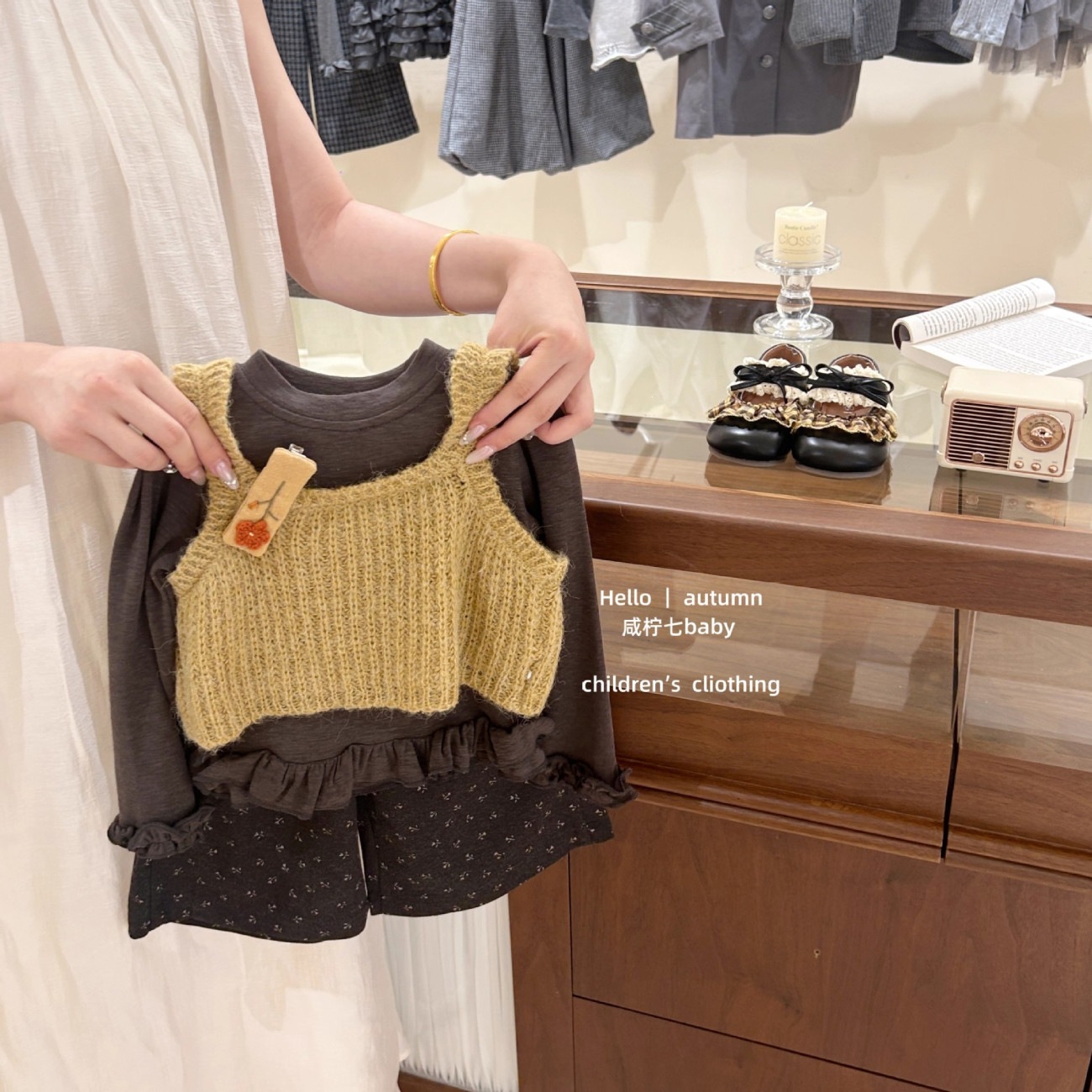 Korean style girls' set, 2025 autumn new knitted vest, stylish base layer top and pants, Korean style three-piece set
