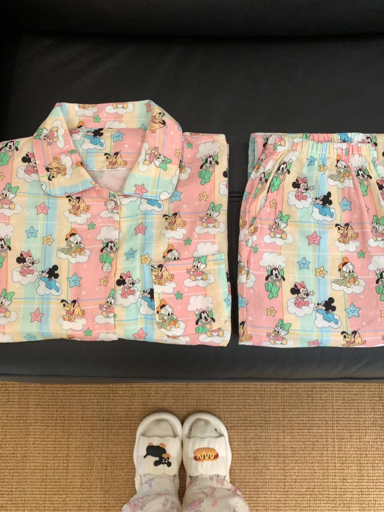 레인보우 미키(반팔 및 바지 정장)