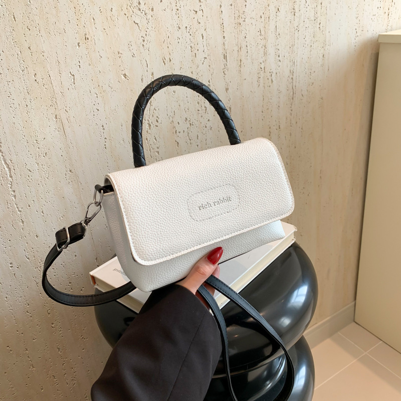 Borsa elegante e minimalista per le donne nella primavera del 2024, versatile borsa a tracolla ins versione coreana piccola quadrata_voghion.com