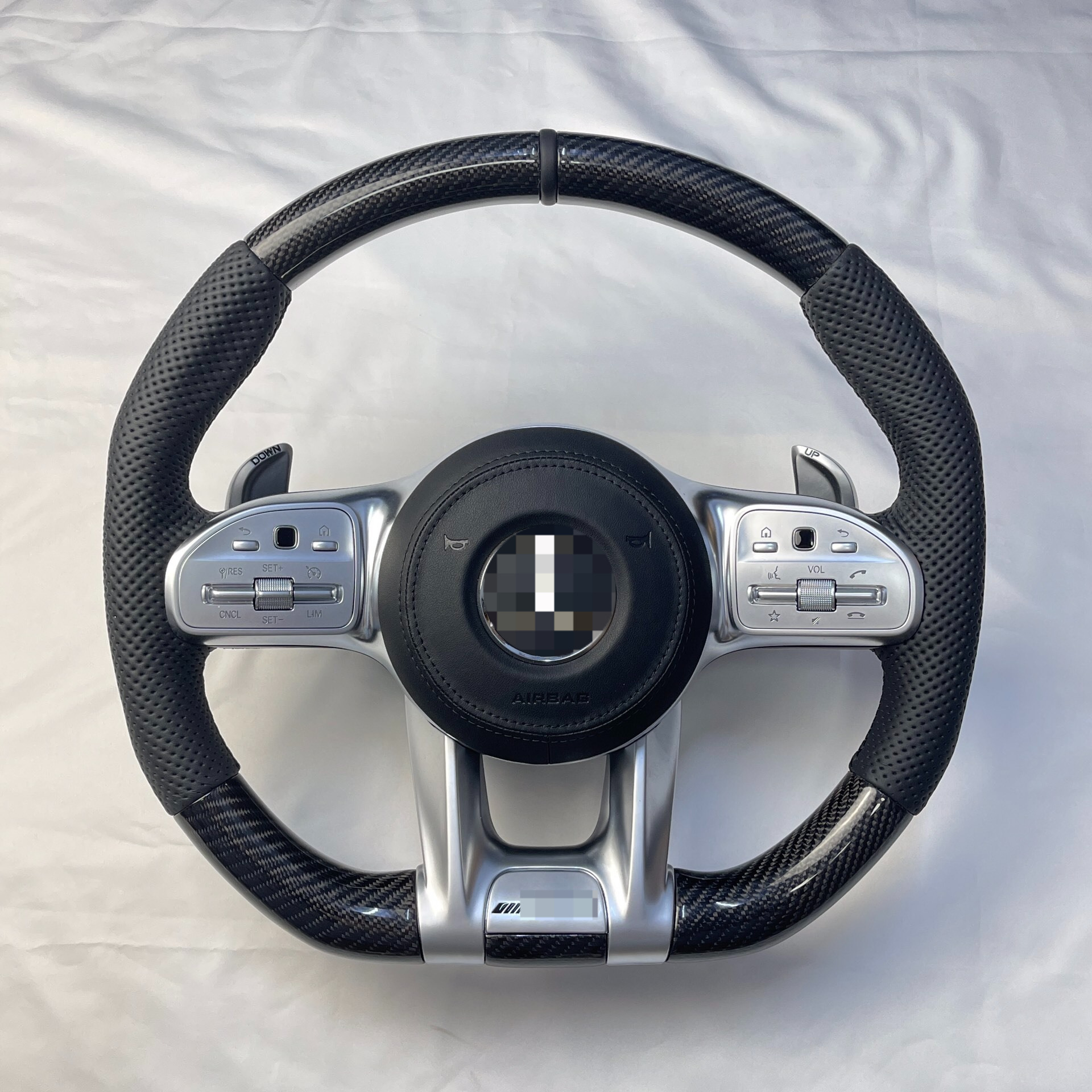 Suitable for Mercedes-Benz steering wheels of A-Class, C-Class, E-Class, ML old models, upgraded to new models, modified AMG carbon fiber steering wheel assembly