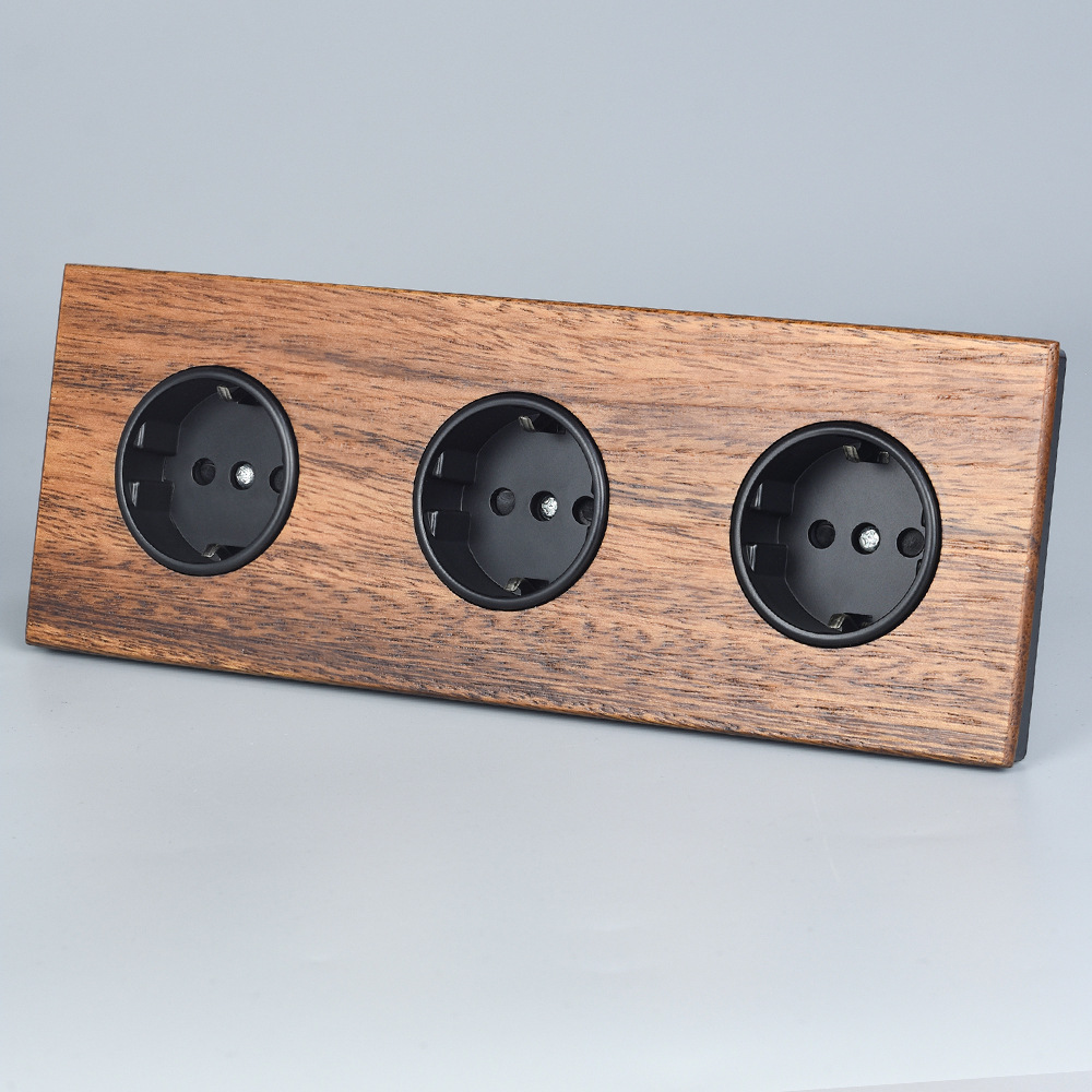 胡桃木木纹面板82型三联欧标插座16A 俄罗斯酒店连体插座暗装墙插