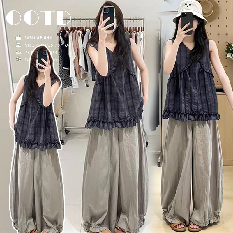 Maternity Wear Women's Summer Suit 2026 New Style Pregnancy French Plaid Top Wide-Leg Pants Two-Piece Set High-End Summer Outfit