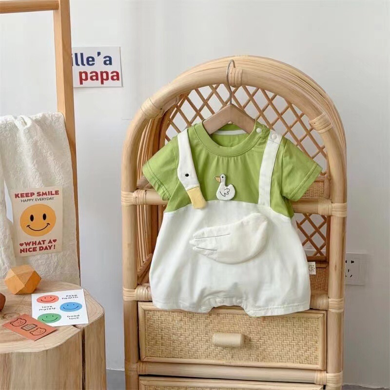 新生児の超萌満月の百日の半袖の服の夏服の赤ちゃんの薄いタイプのワンピースの服は乳幼児のお尻の服に登ります。|undefined