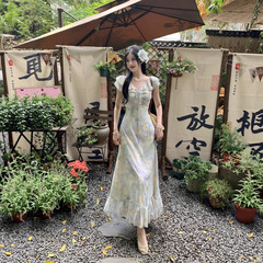 大码女装胖mm夏季新款2025法式温柔风设计感飞飞袖连衣裙长裙子潮