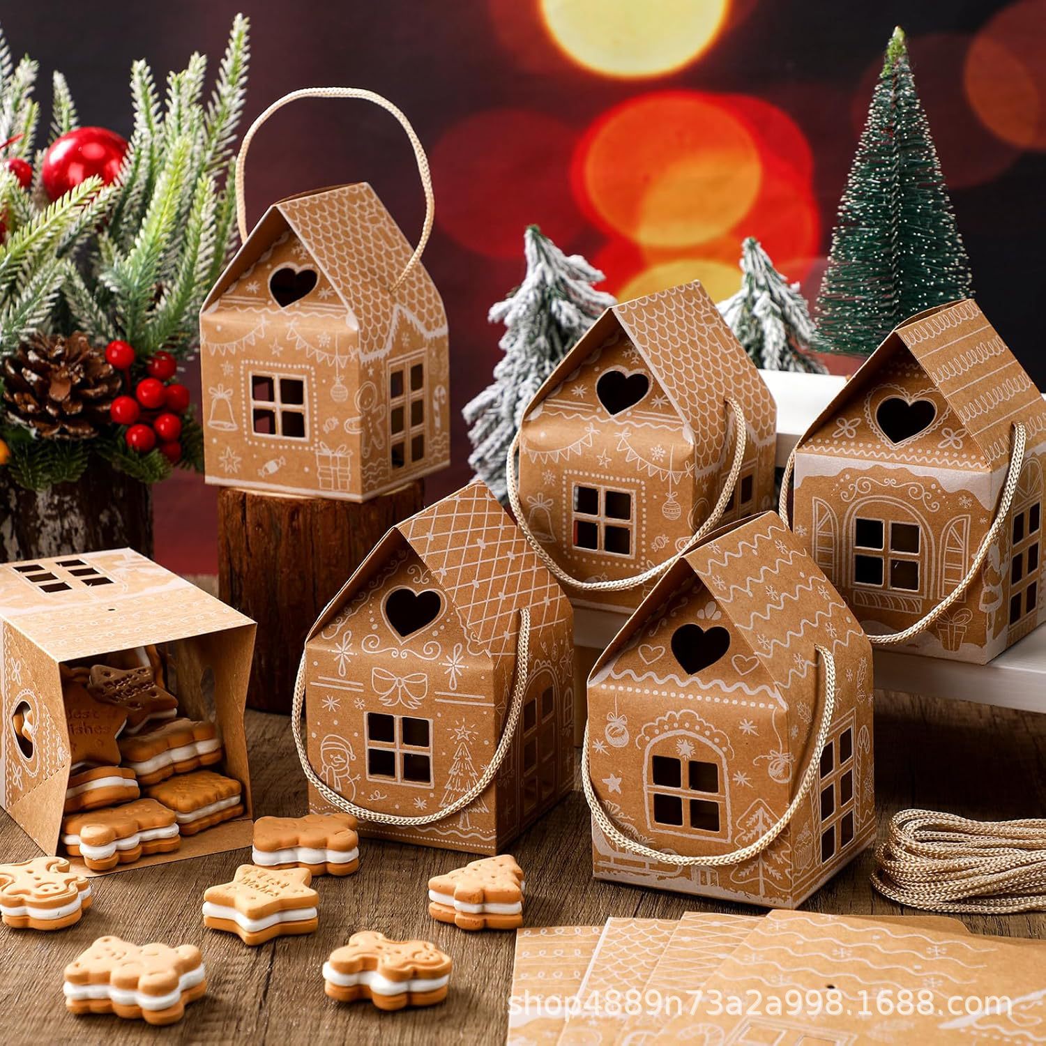 Popular Christmas Gift Box Candy Gingerbread House Small Box Mini Christmas Party Cookies Candy Small House