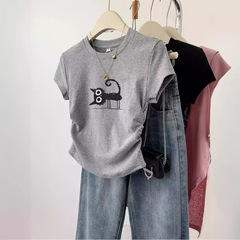 アメリカングレーの肩の半袖tシャツ女性ins夏のデザイン感があります。