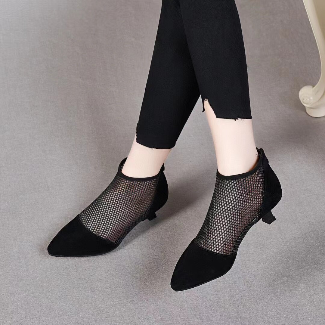 Sandal nữ mũi nhọn gót thấp lưới thoáng khí phong cách La Mã — màu đen