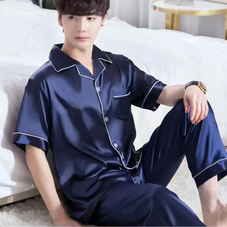 Pijamas de los hombres de seda de hielo de verano Pantalones de manga corta cardigan seda artificial elegante de alta gama desgaste del hogar traje suelto hombres