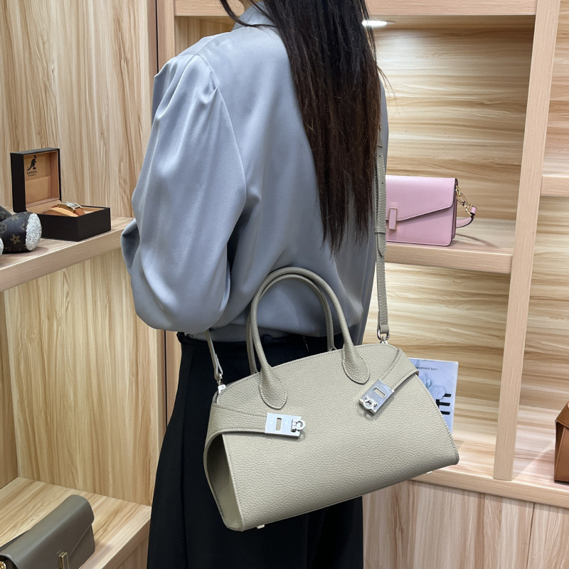 2025 New Fashion Versatile Handbag Genuine Leather Bag Women's Bag First Layer Cowhide Bag Crossbody Bag Large Capacity Women