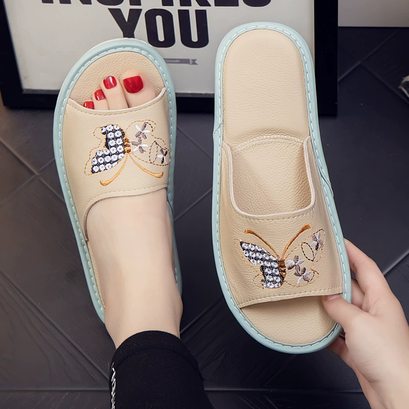 Летние домашние сандалии и тапочки для мужчин и женщин, пара, дома, дома, с мягким дном, нескользящая воловья кожа, невонючие ножки, домашний новый стиль