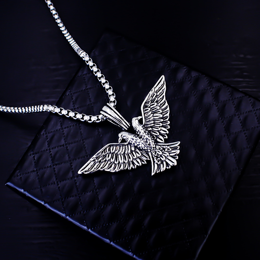 Collier pendentif ailes d'ange gothique en acier inoxydable_voghion.com