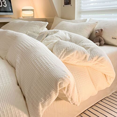 Winter thickened waffle milk velvet four-piece bedding series quilt cover, fitted sheet, pillowcase, bedding wholesale