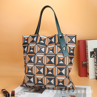 �r��ƴ�ӷ��K2025�¿�������ƴɫ�޶���6�����ذ�����μ��Ů