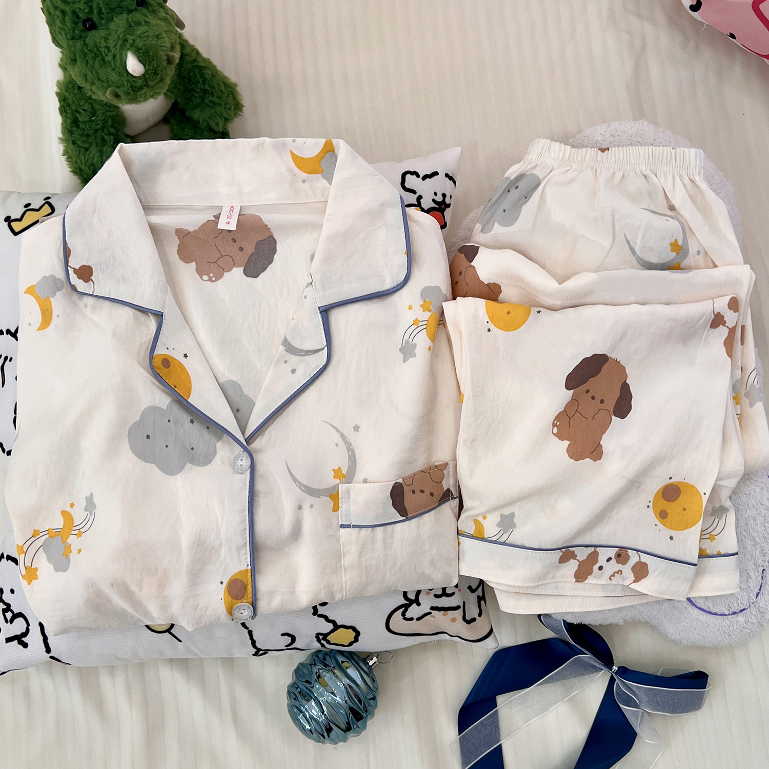 Pijamas de algodón de nube al por mayor transfronterizo, pantalones de manga larga para mujer, solapa, otoño nuevo estilo, linda rebeca, dulce servicio a domicilio, gato kt