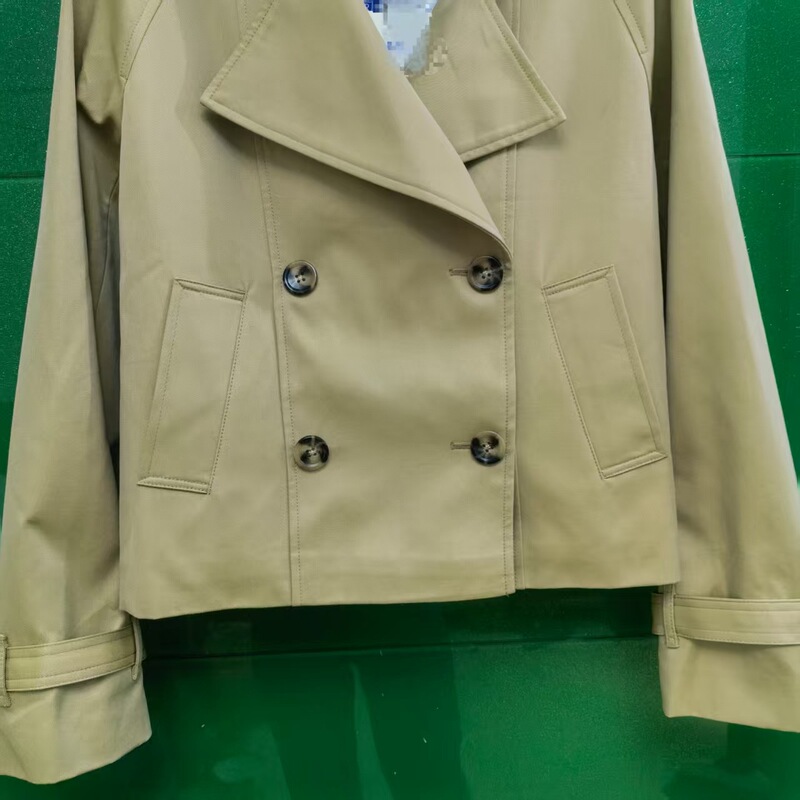 High-end British-style fashionable and casual versatile short jacket with a loose fit and a small collar, perfect for petite figures High-end British-style fashionable and casual versatile short jacket with a loose fit and a small collar, perfect for petite figures