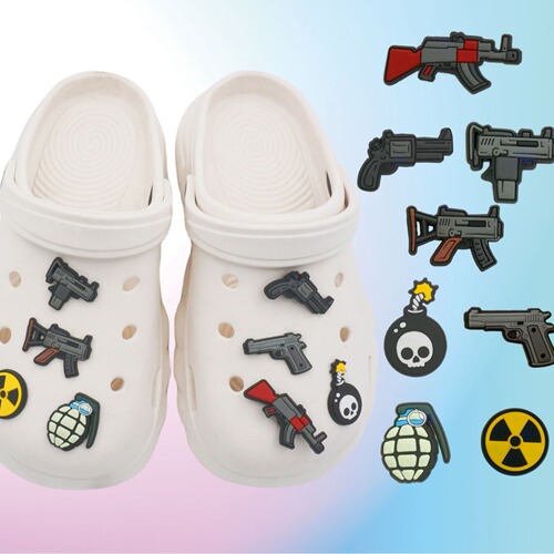 Cross-border new cartoon-style gun-shaped bomb hole hole shoes accessories DIY shoe decorations for men, shoe buckles shoe flowers and clips