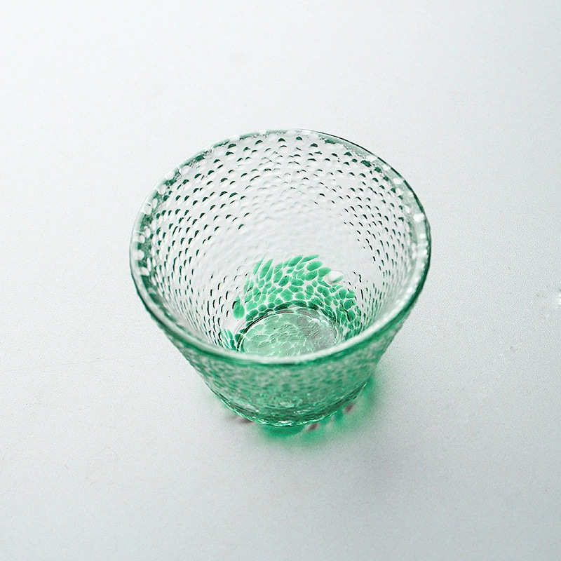 Venta directa de fábrica nuevo color gota de agua vidrio sola taza de té creativo japonés té Kung Fu juego de té maestro sola taza