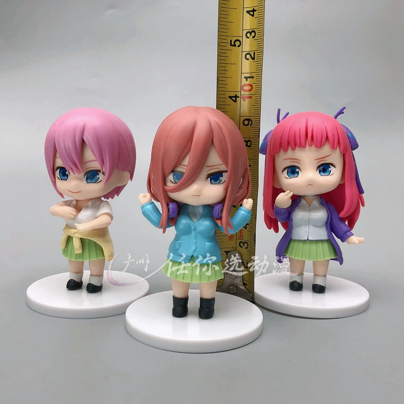 [Аниме-брелоки в стиле чиби 5 видов (5 версий) персонажи направления The Quintessential Quintuplets, набор мини-брелков-игрушек для выкладки]