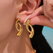 ���� �߼����g늎׺�ˮ�ζ��h�18k���С���r�в��P䓶����ɫ