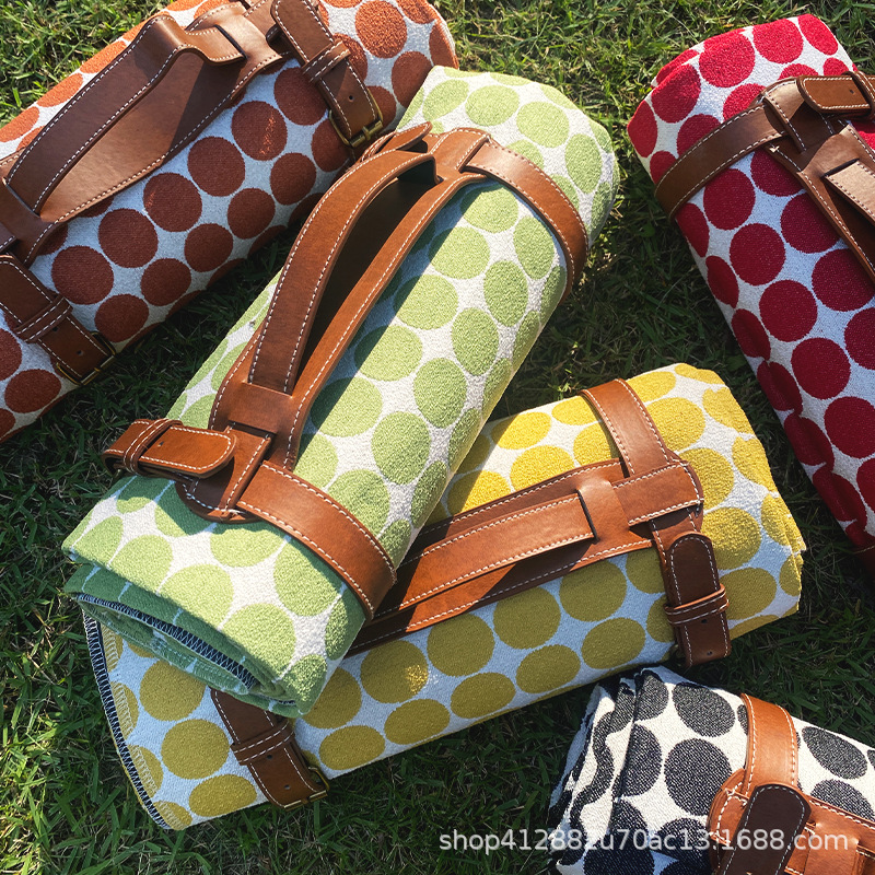 Polka dot picnic mat moisture-proof mat thickened outdoor camping tent floor mat portable picnic waterproof picnic cloth seat cushion