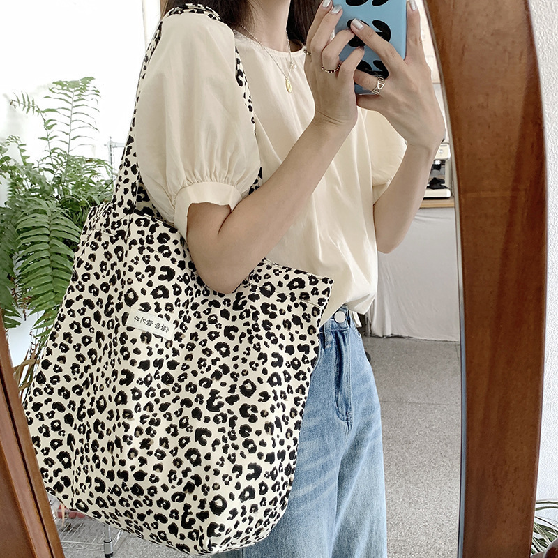 [Ready Stock] 28101 Retro Leopard Print Canvas Bag Female Student Large Capacity Casual Portable Shoulder Bag Female