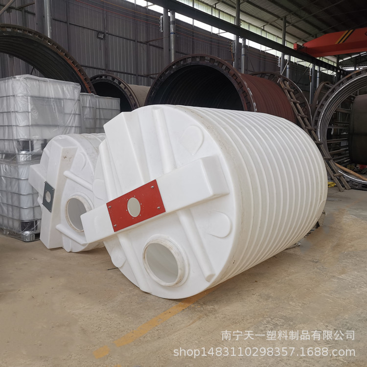 云南8吨加药箱价格,3吨塑料搅拌,5方PE搅拌桶,污水处理10吨溶药桶