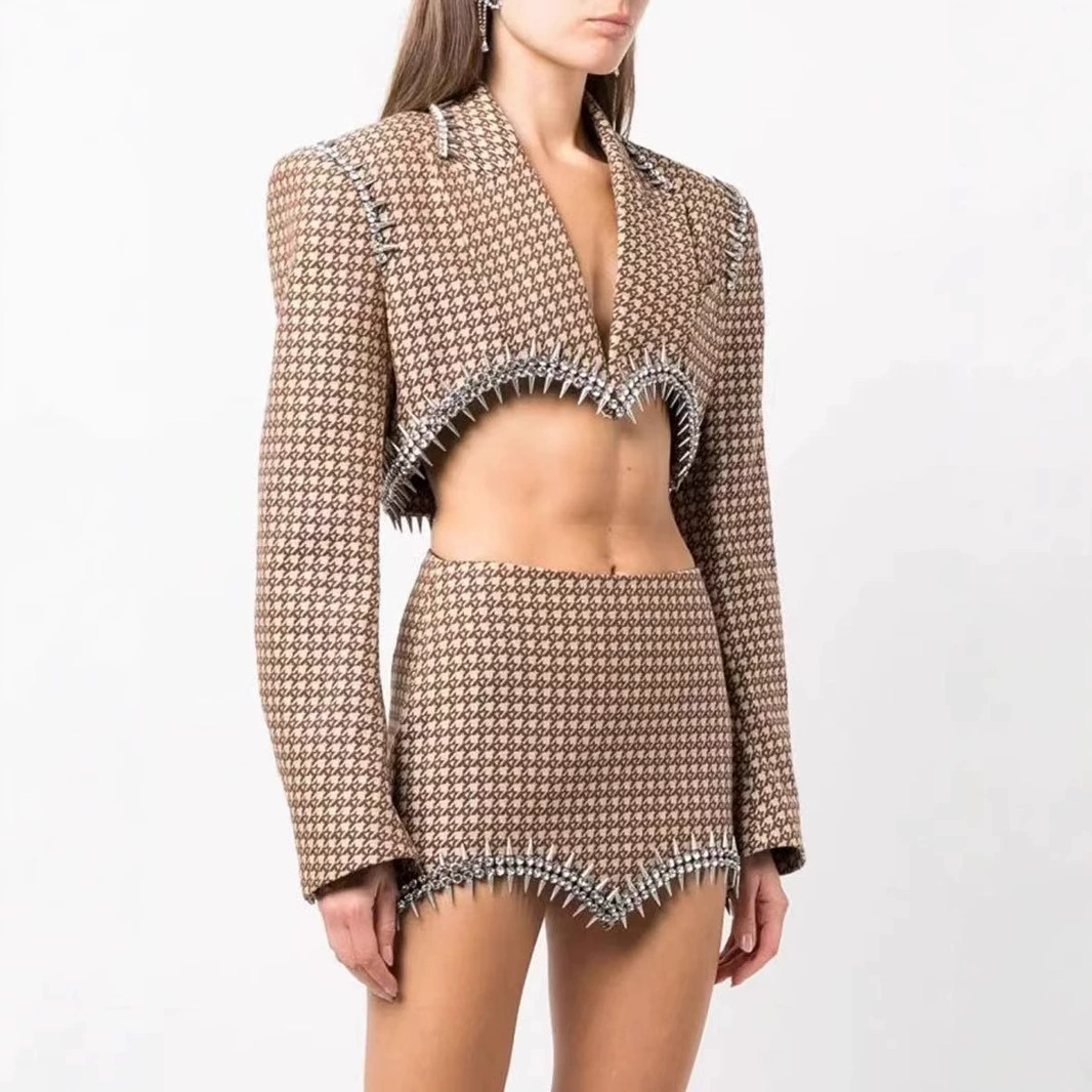 2025 Европейский и Американский трансграничный новый маленький ароматный ветер тяжелый промышленный гвоздь из страз с бахромой с длинными рукавами костюм юбка-бедра из двух частей