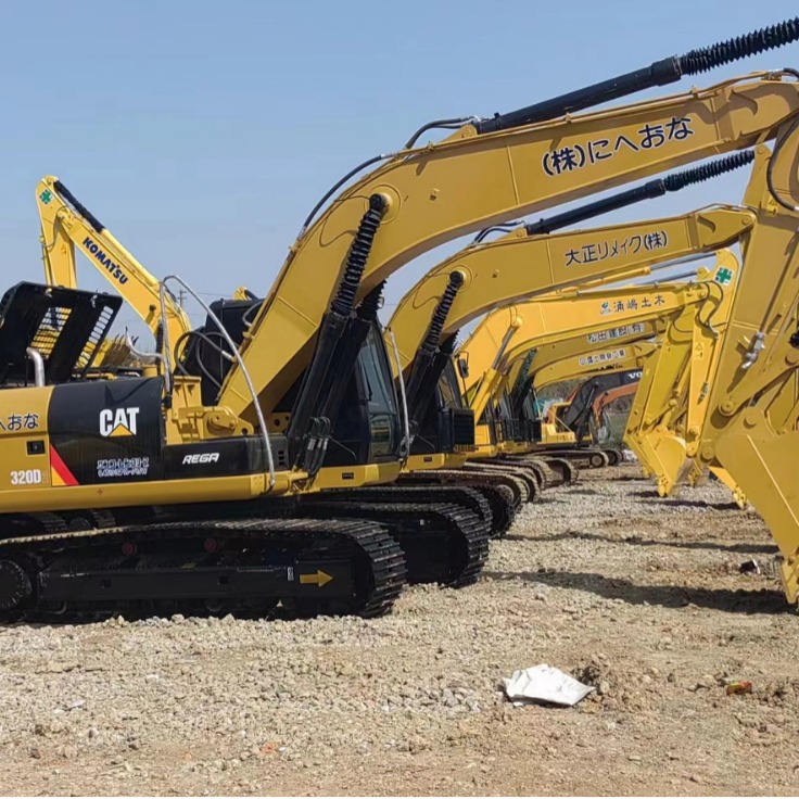 La pintura original original 320DCAT de segunda mano Komatsu 200 - 8 Excavadora exportadora Carter 320D 320GC