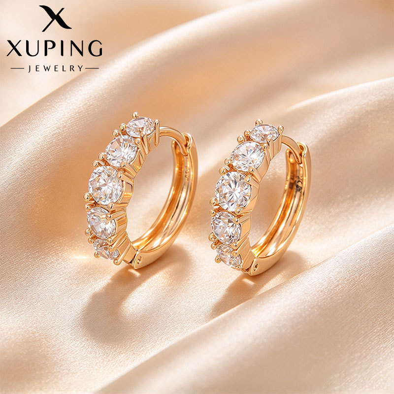 Pendientes de Aro con Zirconia de Aleación de Cobre Bañado en Oro de 18K