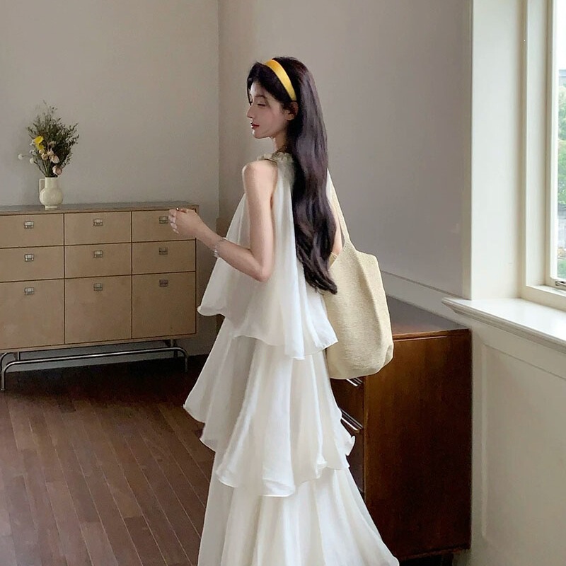 2026 Summer New Design: Super Elegant and Stylish Cake Dress, French Style, Gorgeous Vacation Look, Halter Neck Women's Dress 2026 Summer New Design: Super Elegant and Stylish Cake Dress, French Style, Gorgeous Vacation Look, Halter Neck Women's Dress